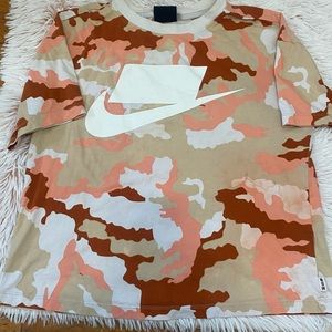 Nike NSW top short for women